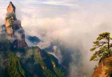 来台州神仙居旅游，看山明水秀云雾飘渺