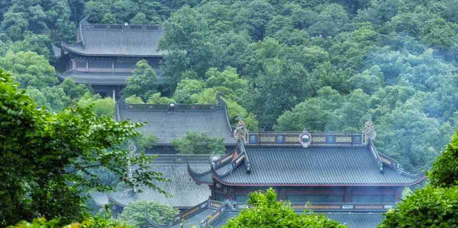 杭州旅游必去景点之灵隐寺，灵隐寺门票及斋饭攻略