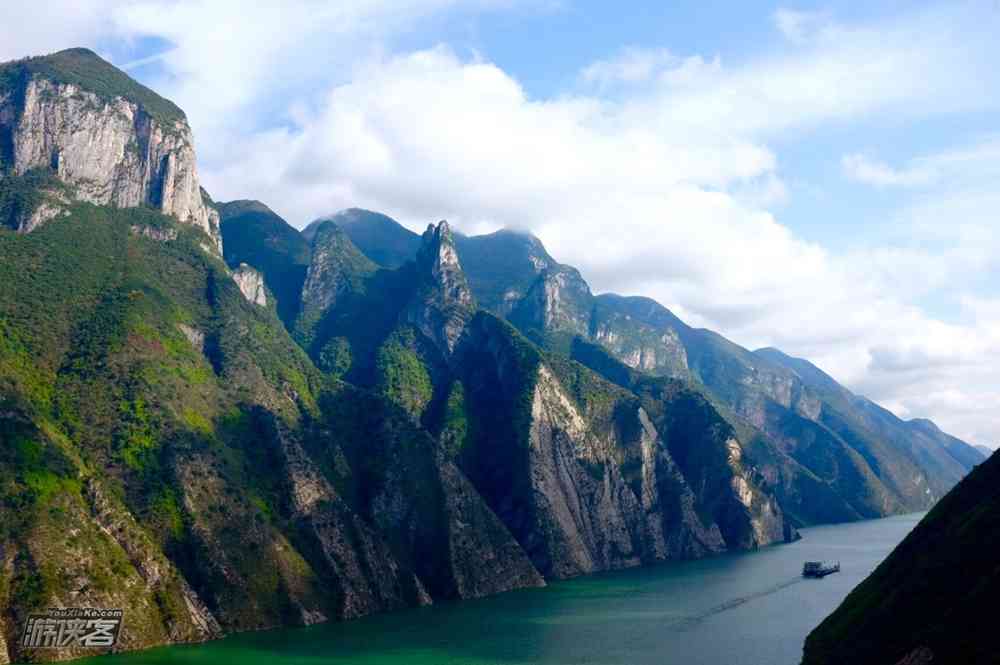 长江三峡红叶是什么时候？长江三峡旅游景色如何？