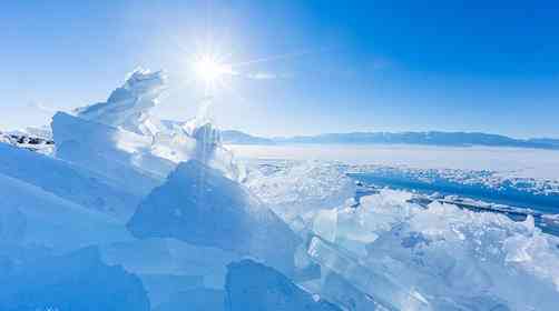 新疆赛里木湖冰泡蓝冰几月份会有？