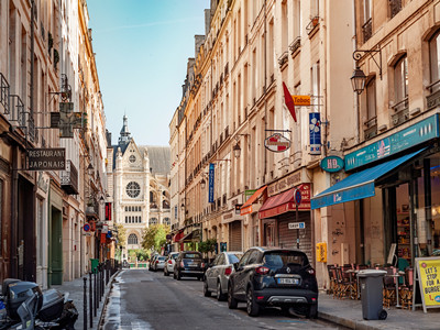 申请法国签证需要提供住宿证明吗？