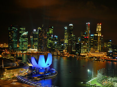 哪些人需要办理新加坡签证转移？