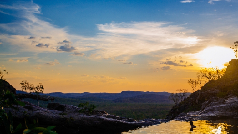 北领地，卡卡杜国家公园（Kakadu National Park），加伦（瀑布溪）（Gunlom (Waterfall Creek)） © 澳大利亚旅游局