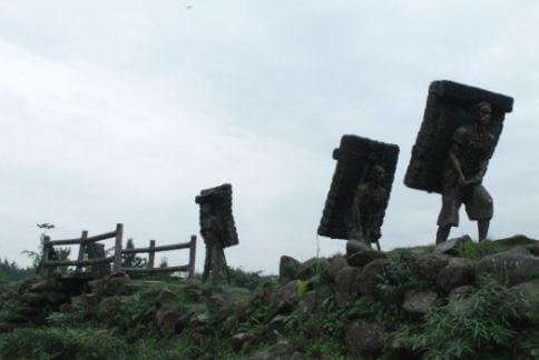 茶马古道的纪念雕像