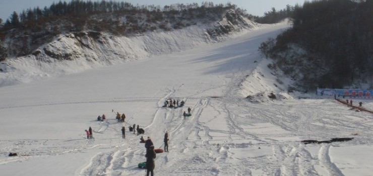 同泉高山滑雪场