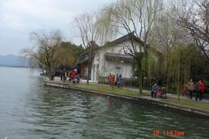 苏州到杭州西湖一日游，漫步西湖景区,船游西湖，感受水乡风情
